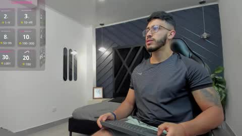 LIAM KLEIN online show from November 18, 11:14 am