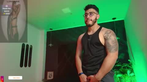 LIAM KLEIN online show from March 11, 11:27 am