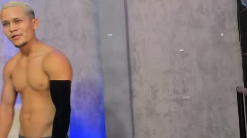 liam_knight online show from November 27, 2:13 am