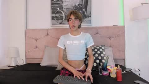 liam_leone online show from July 27, 8:49 pm