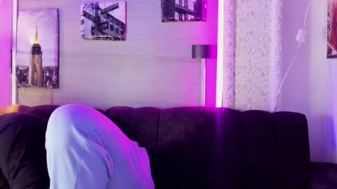 liam online show from December 4, 12:36 pm