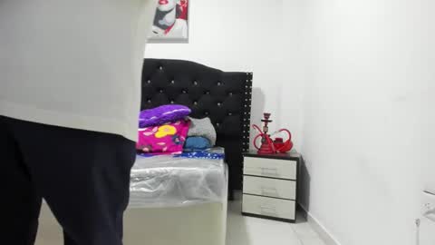 Call me Lian online show from April 23, 12:15 pm