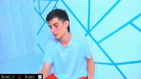 Snapshot of liam_scott77 chatting on October 10, 9:36 pm Liam scott77 online show from October 10, 9:36 pm