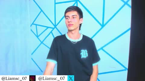 Snapshot of liam_scott77 chatting on November 15, 10:48 pm Liam scott77 online show from November 15, 10:48 pm