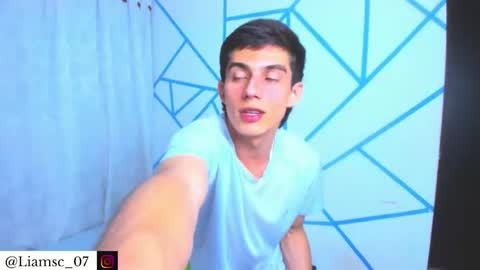 Snapshot of liam_scott77 chatting on November 24, 1:38 am Liam scott77 online show from November 24, 1:38 am