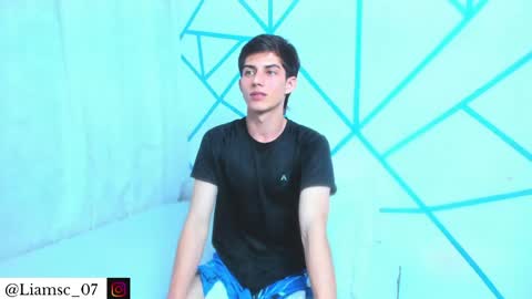 Snapshot of liam_scott77 chatting on April 30, 10:03 pm Liam scott77 online show from April 30, 10:03 pm