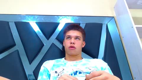 liam_york online show from January 13, 9:53 pm