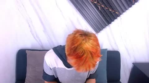 liam_york online show from April 20, 4:32 pm