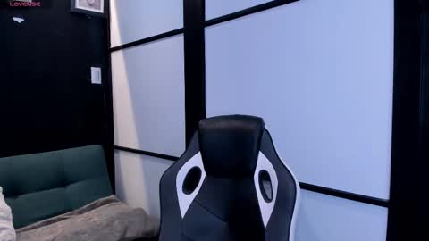 LiamDeep online show from October 7, 6:27 pm