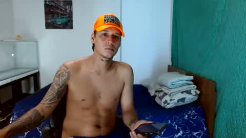 Snapshot of liamm_brown chatting on July 24, 7:17 am liamm_brown online show from July 24, 7:17 am