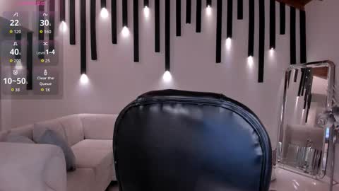 Liam online show from October 15, 4:45 am