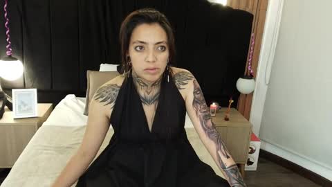 L I A M O N R O E online show from April 22, 12:18 pm