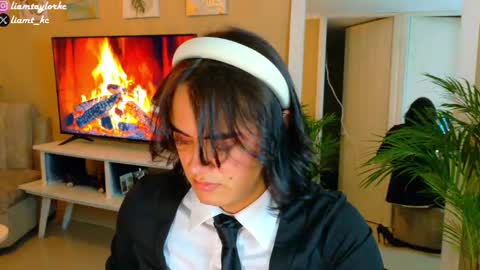 Tell me Liam online show from October 1, 4:18 am