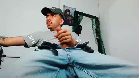 Liam online show from February 14, 6:32 am