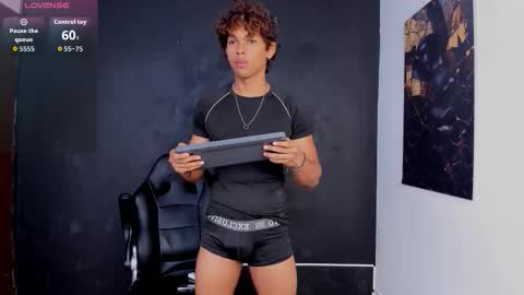 liamvibes212 online show from February 28, 1:23 pm