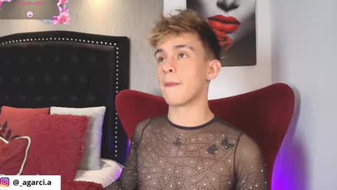 liam online show from October 3, 4:53 am