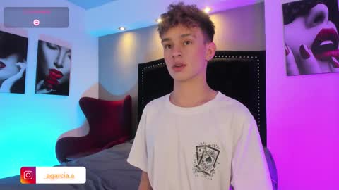 liam online show from March 19, 4:05 am