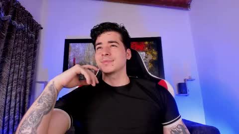 Snapshot of liamwyatt_ chatting on May 27, 3:36 am liamwyatt_ online show from May 27, 3:36 am