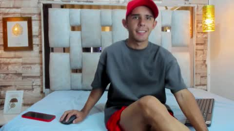 Lian online show from January 17, 7:28 pm