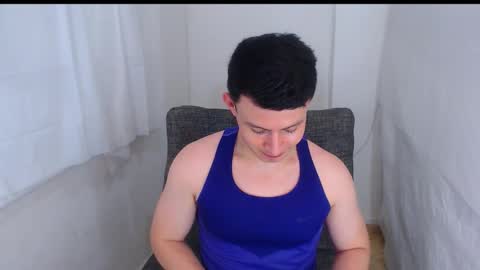 lian_eathan online show from January 31, 9:57 pm