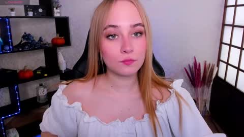 Snapshot of liana_bright chatting on December 4, 3:26 am Liana online show from December 4, 3:26 am