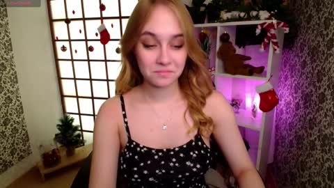 Snapshot of liana_bright chatting on January 6, 5:41 am Liana online show from January 6, 5:41 am