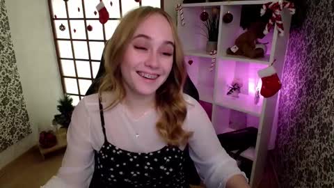 Snapshot of liana_bright chatting on January 16, 5:32 am Liana online show from January 16, 5:32 am