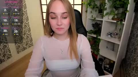 Snapshot of liana_bright chatting on February 3, 5:07 am Liana online show from February 3, 5:07 am