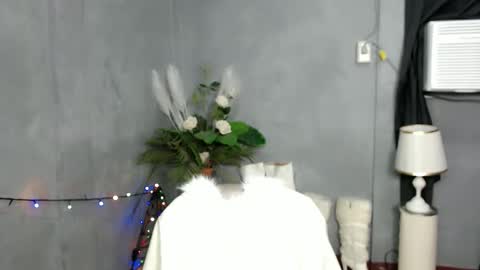 Snapshot of liane_mei chatting on September 22, 11:51 pm Liane online show from September 22, 11:51 pm