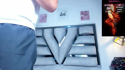 lianfox_ online show from April 14, 12:22 pm
