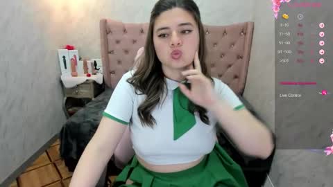 Snapshot of lianngrace chatting on February 27, 8:53 pm Grace online show from February 27, 8:53 pm