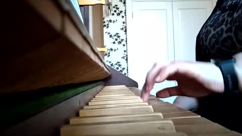 Snapshot of liaorgel chatting on February 5, 12:17 pm liaorgel online show from February 5, 12:17 pm