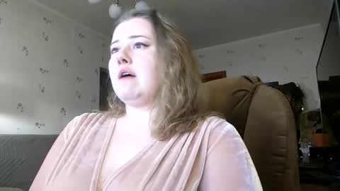 liaorgel online show from April 24, 5:15 pm