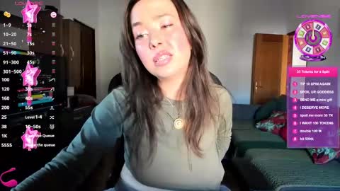 LiaQuinn online show from March 3, 2:26 pm