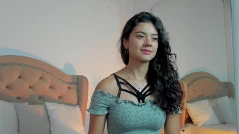 liarave online show from April 13, 9:09 pm