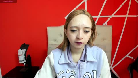 Lia Roberts online show from December 24, 11:06 am