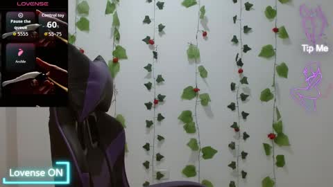 Lia Roberts online show from April 9, 3:06 am