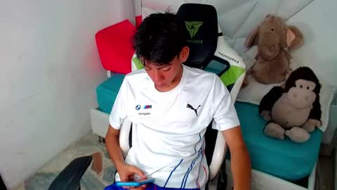 LIAR online show from April 22, 4:37 am