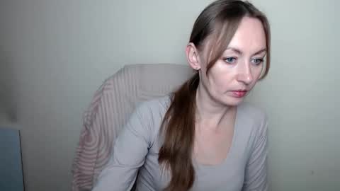 Snapshot of liasais_ chatting on April 25, 11:46 am Lia online show from April 25, 11:46 am