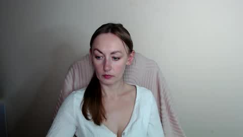 Snapshot of liasais_ chatting on May 16, 11:31 am Lia online show from May 16, 11:31 am