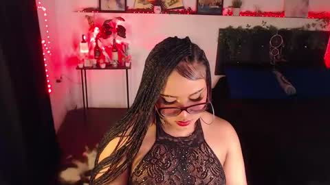 Snapshot of liascarlett chatting on December 15, 2:38 am LiaScarlett online show from December 15, 2:38 am