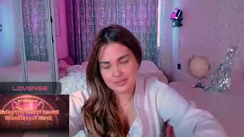 Snapshot of libra_mia chatting on June 16, 2:30 pm libra_mia online show from June 16, 2:30 pm