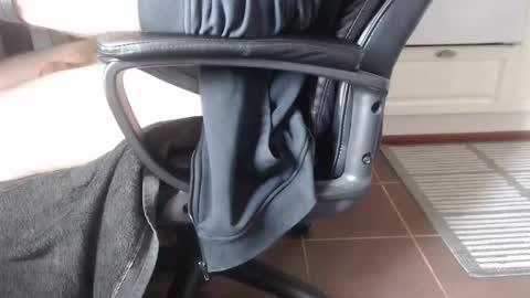 Snapshot of lickerxx46 chatting on March 8, 11:58 am lickerxx46 online show from March 8, 11:58 am