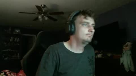 cutiepie101 online show from April 5, 9:17 am