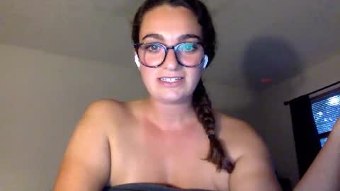 lickit19375 online show from November 5, 10:32 pm