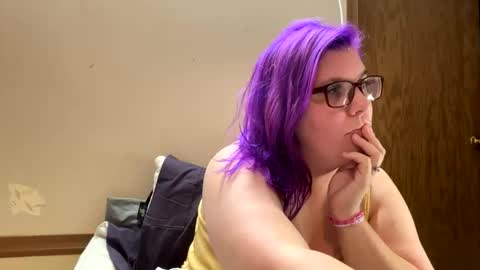 JuicyBottom1 online show from February 5, 6:01 pm