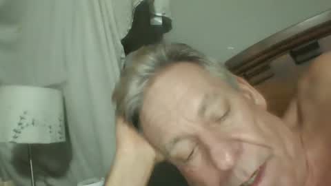 Snapshot of lickmysnowballs chatting on January 17, 9:39 pm lickmysnowballs online show from January 17, 9:39 pm