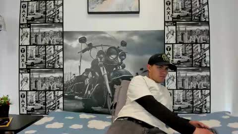 Snapshot of light_haze475096 chatting on October 22, 3:34 pm light_haze475096 online show from October 22, 3:34 pm