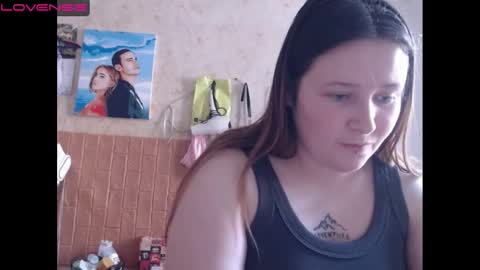 light_lunaa online show from December 9, 7:06 am