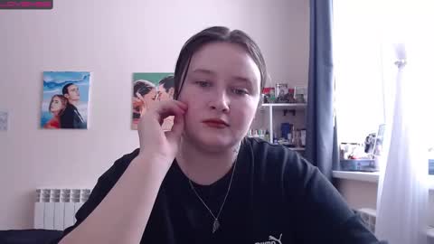 light_lunaa online show from March 6, 9:36 am